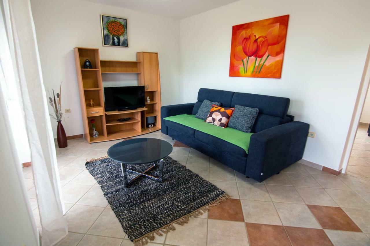 Apartmani Ivan Lopar Ngoại thất bức ảnh