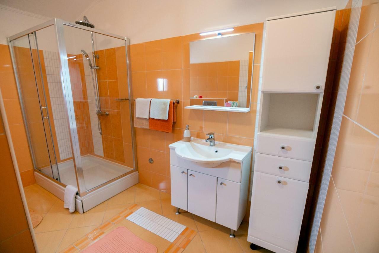 Apartmani Ivan Lopar Ngoại thất bức ảnh