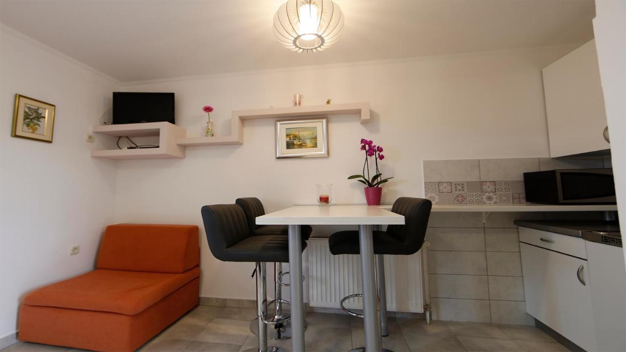 Apartmani Ivan Lopar Ngoại thất bức ảnh